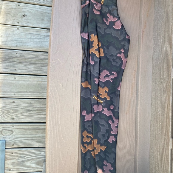 Gym wear - Picture 7 of 8